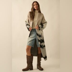 LUXE Mountain Jacquard-knit Open-front Cardigan in Oatmeal